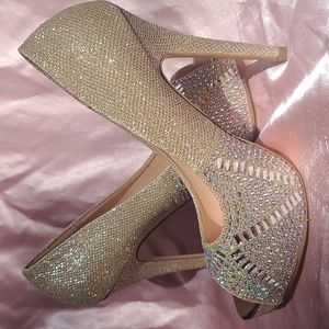 Nude Sparkle Pumps Lauren Lorraine, 6.5